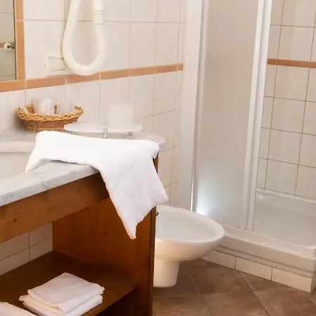 Chateau Hotel 3*