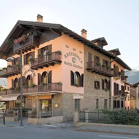 Chateau Szálloda